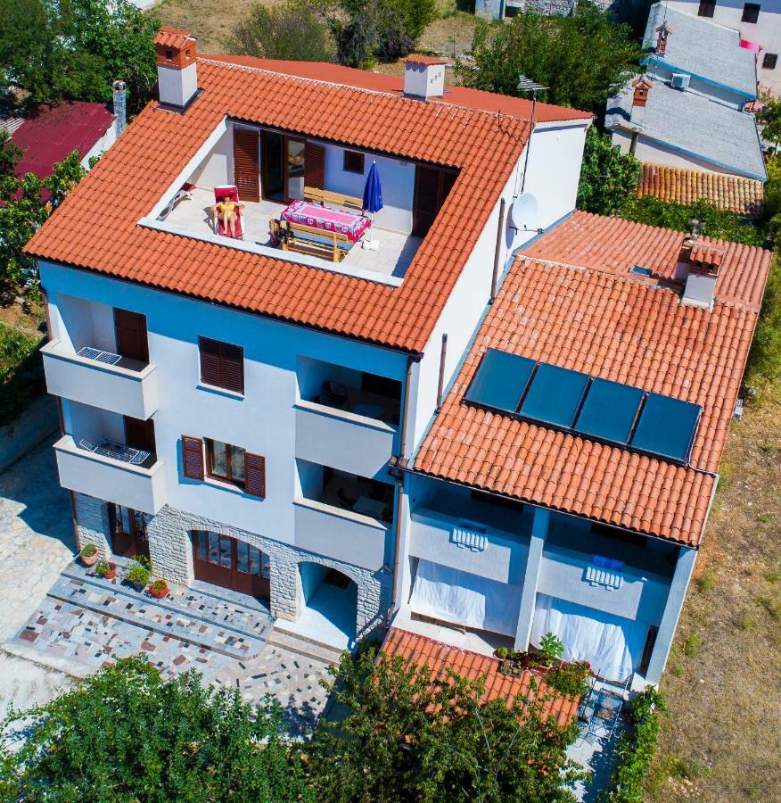 Apartments Cezar Vinkuran Dış mekan fotoğraf