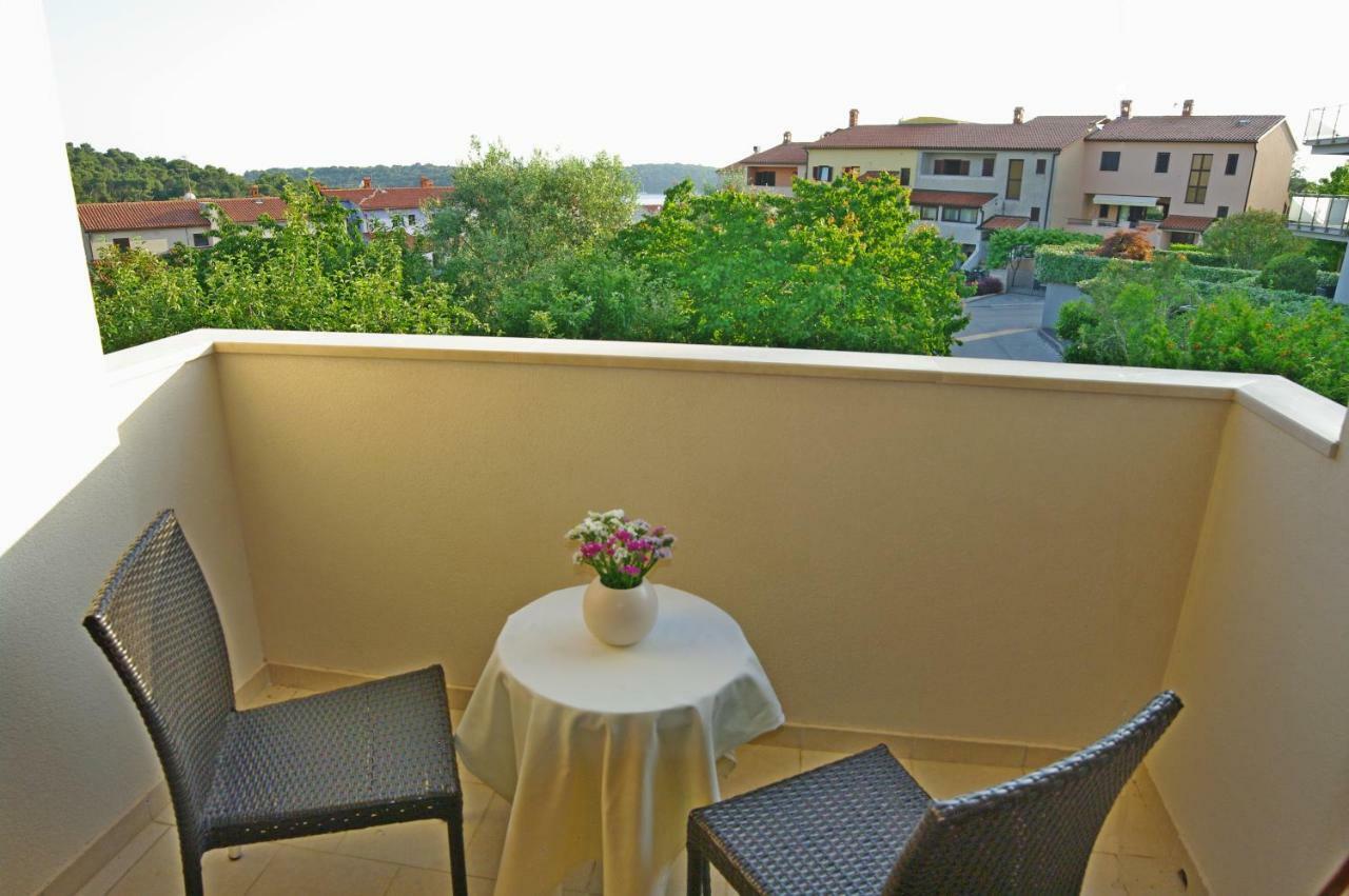 Apartments Cezar Vinkuran Dış mekan fotoğraf